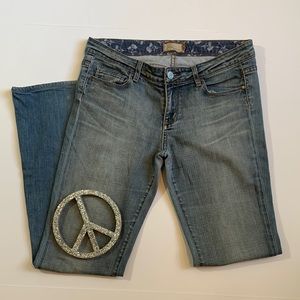 Paige Hollywood Hills Flare Leg Light Wash Jeans Size 29